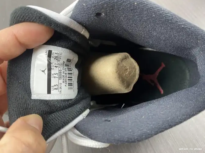 Cheap Taxi (2013) Retro 12 Jordan 130690-125 0506